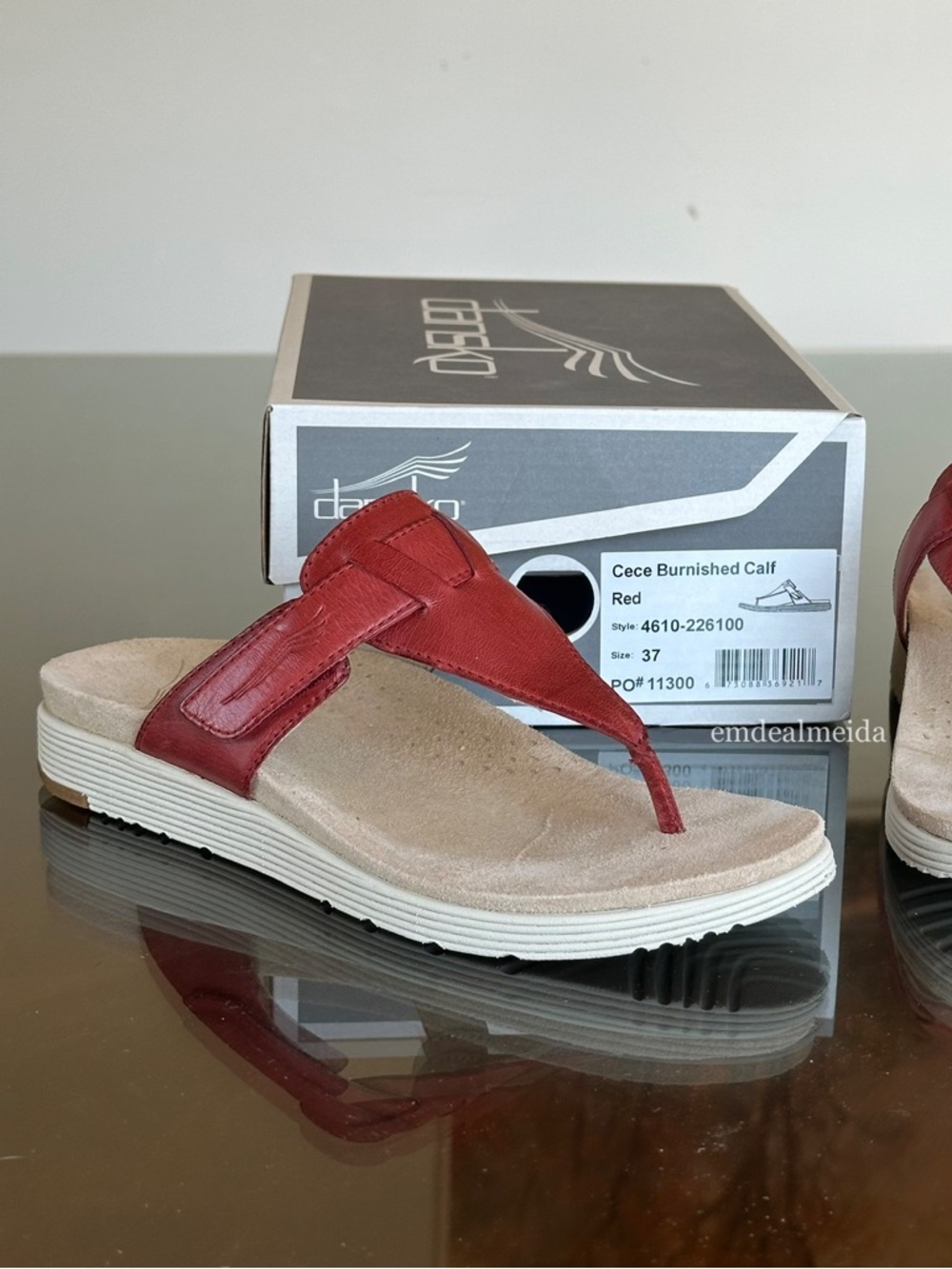 Dansko Cece Burnished Calf Red Flip Flops Sandals Size 37 4610-226100 11300